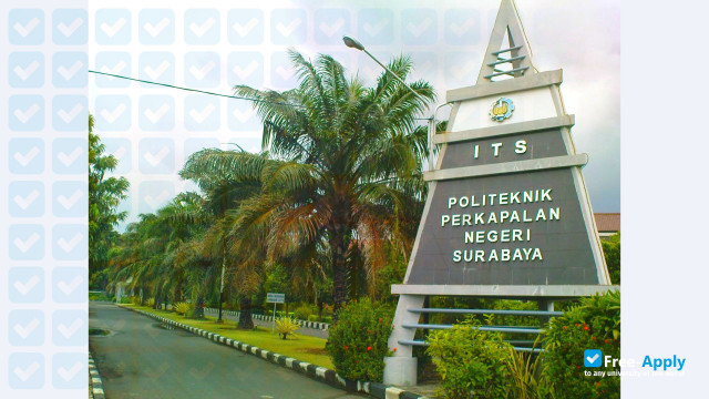 Foto de la Politeknik Perkapalan Negeri Surabaya #5