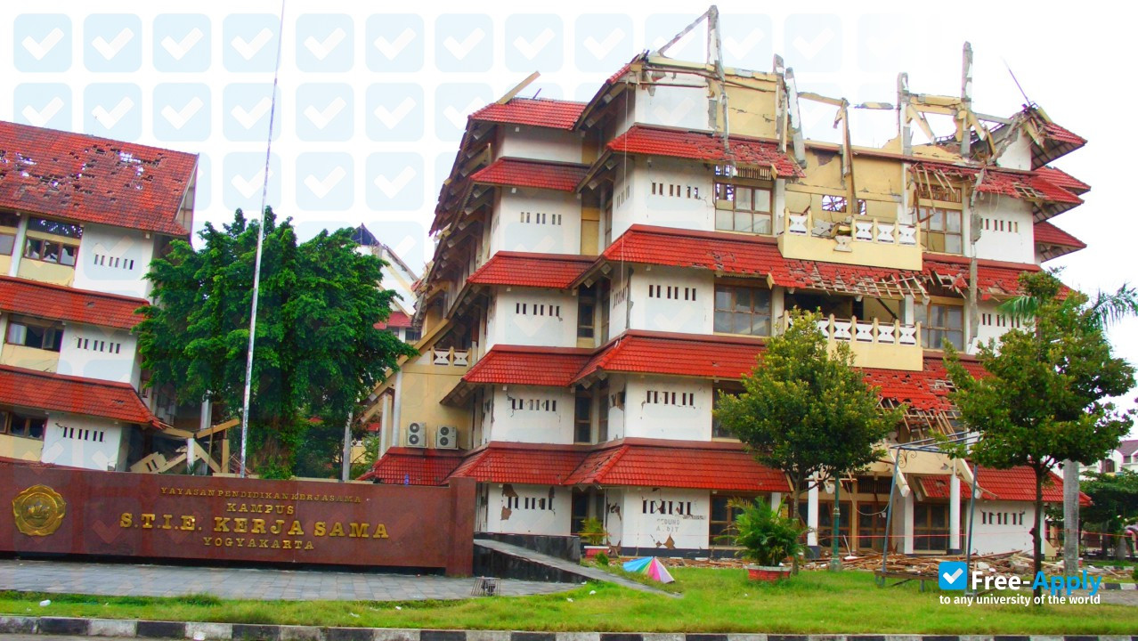 Photo de l’Universitas Pembangunan Nasional Veteran Yogyakarta