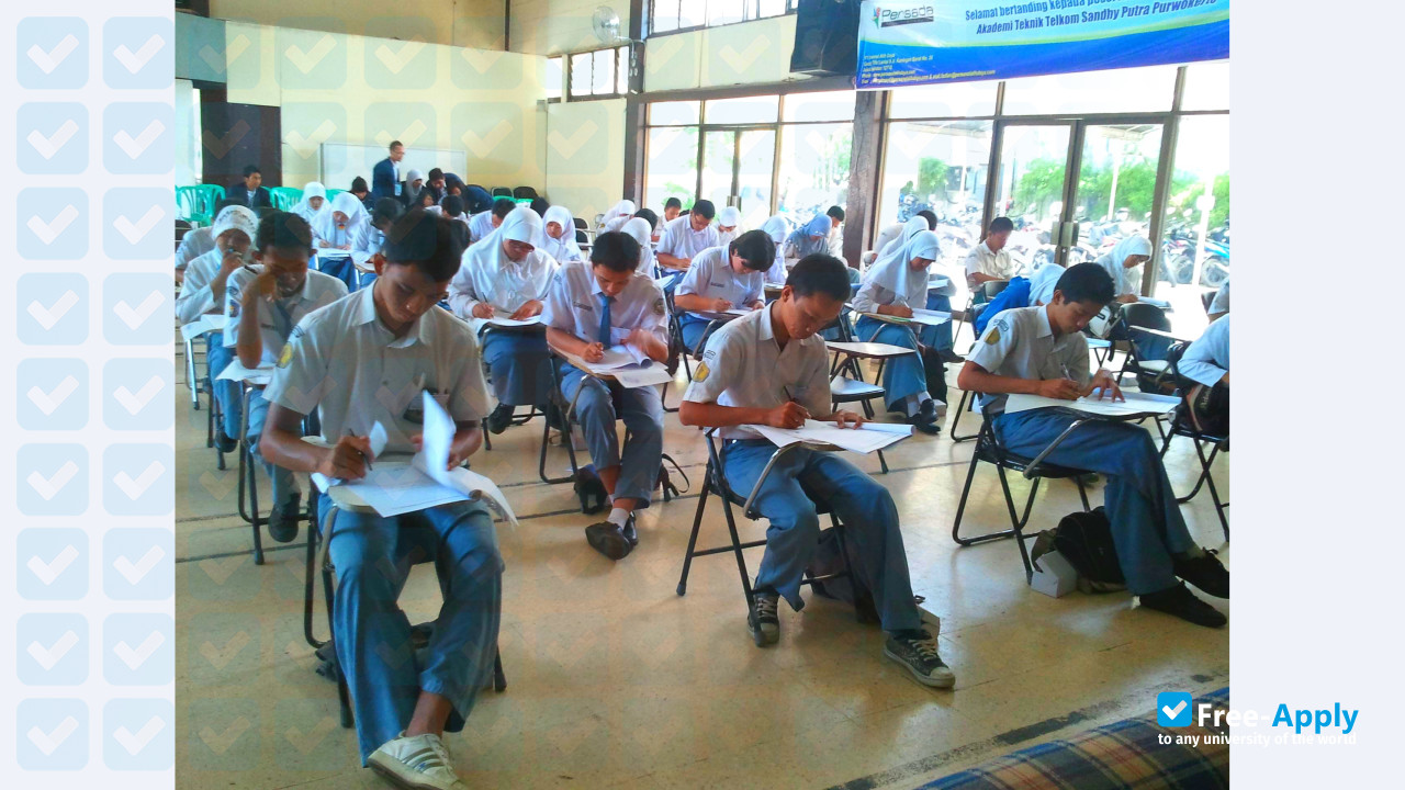 Telkom School Of Telematics Purwokerto фотография №6