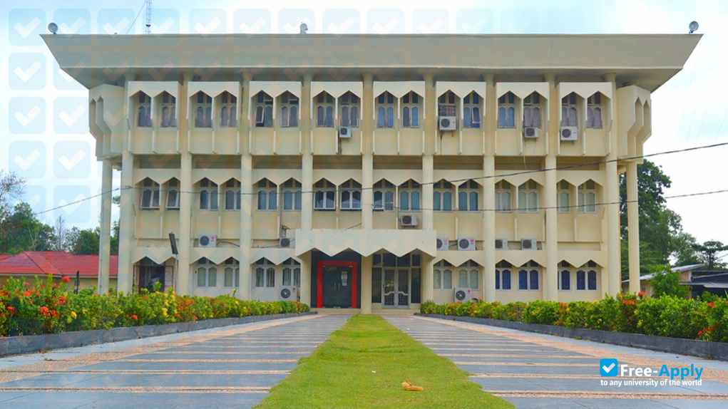 Foto de la Lancang Kuning University #6
