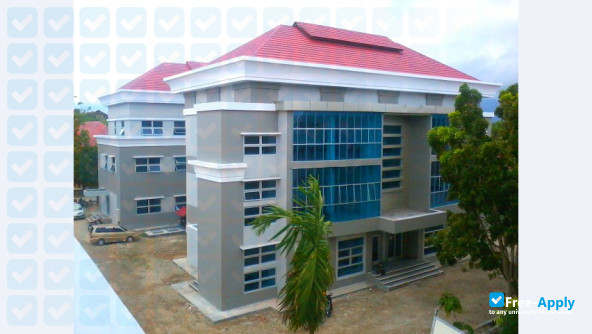 Photo de l’State University of Gorontalo #4