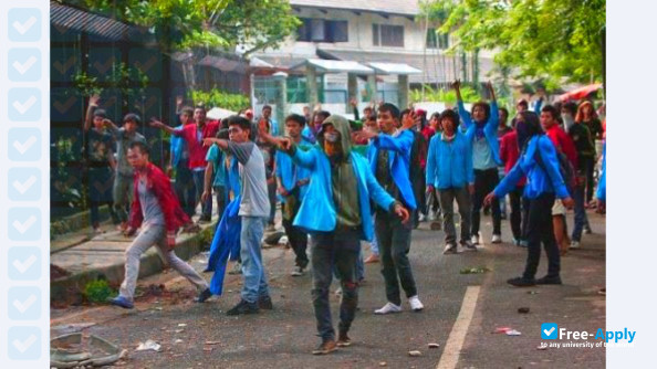 Foto de la Universitas Satya Negara Indonesia #7