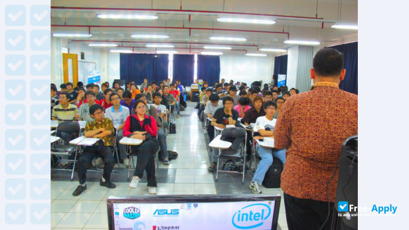 Universitas Tarumanagara фотография №3