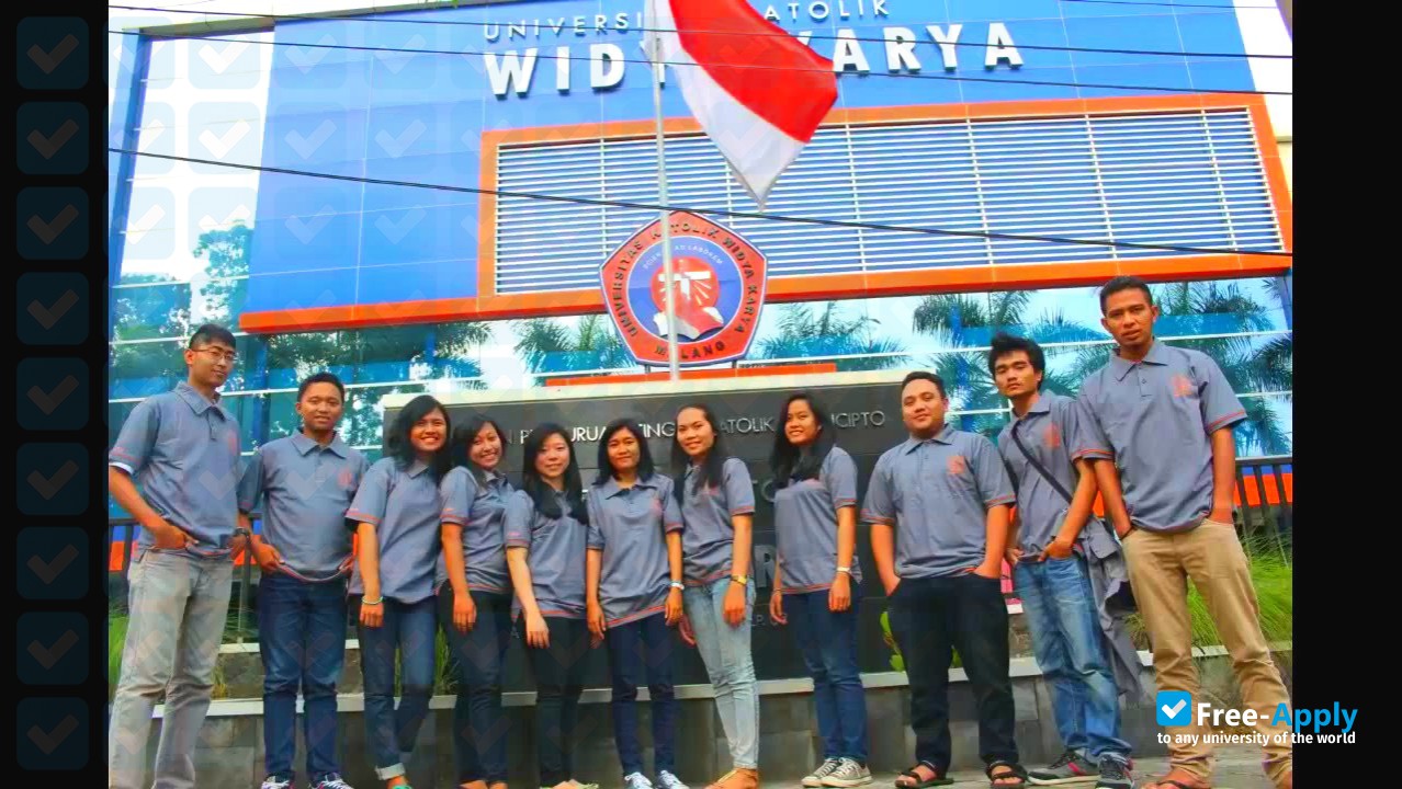 Photo de l’Unika Widya Karya Malang #5