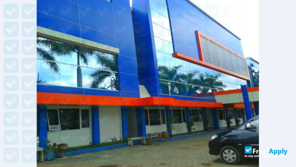 Photo de l’Unika Widya Karya Malang #8