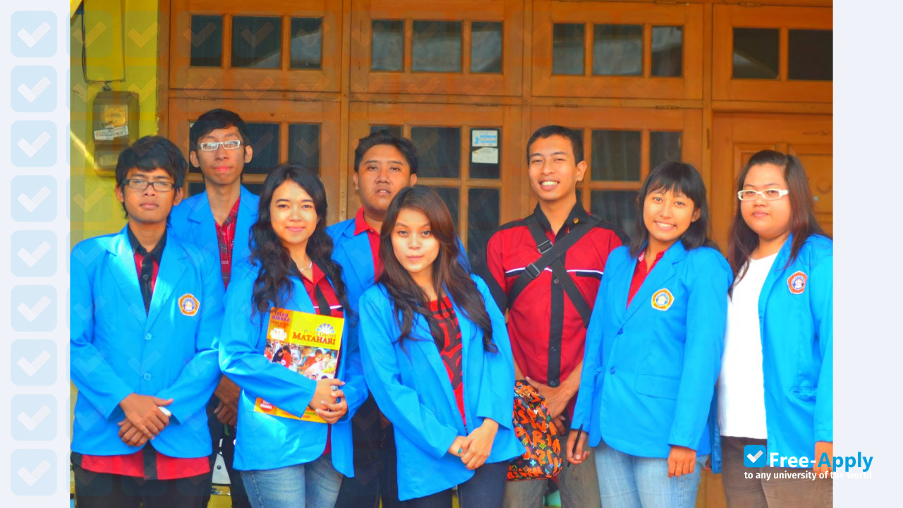 Photo de l’Unika Widya Karya Malang #2