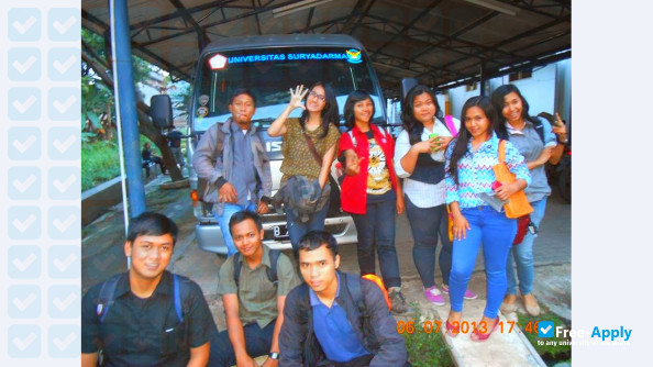 Foto de la Universitas Suryadarma #5