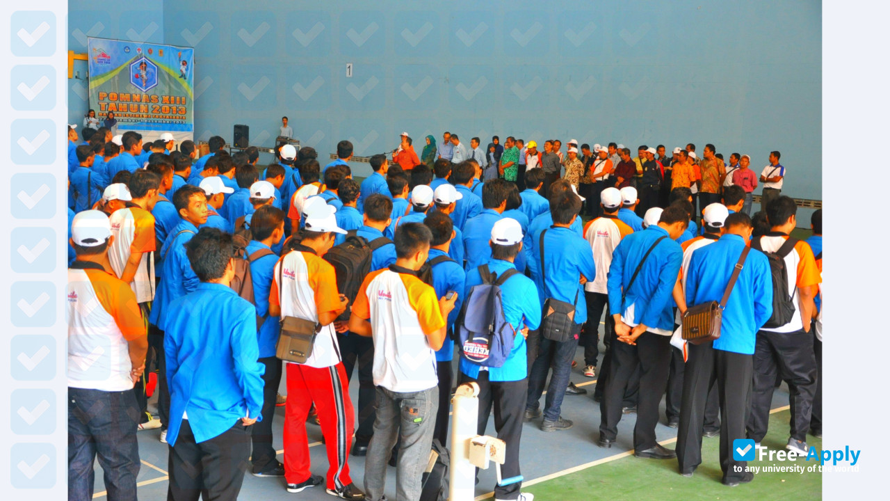 Universitas PGRI Banyuwangi фотография №2