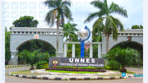 Foto de la Semarang State University #5