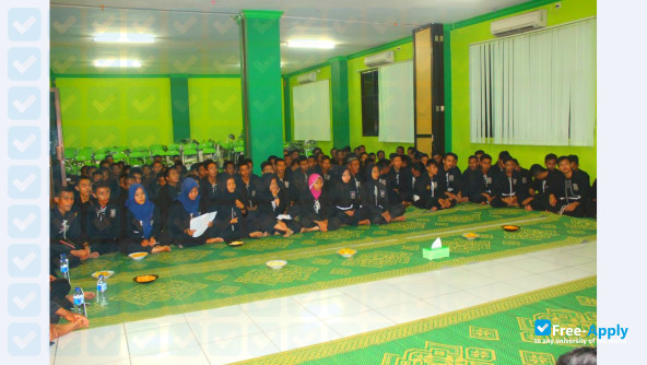 Foto de la Lamongan Islamic University #5