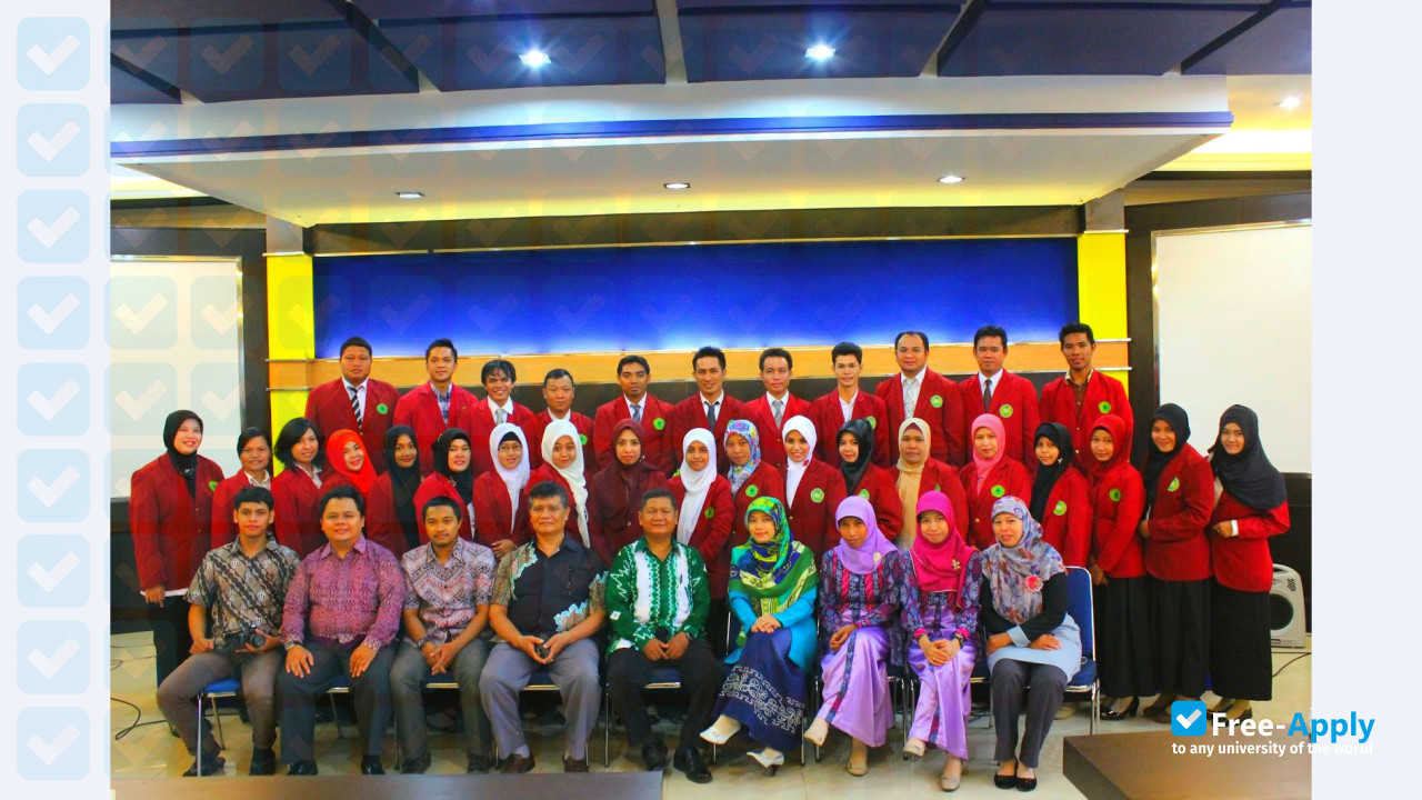 Foto de la University of Muhammadiyah Pontianak #3