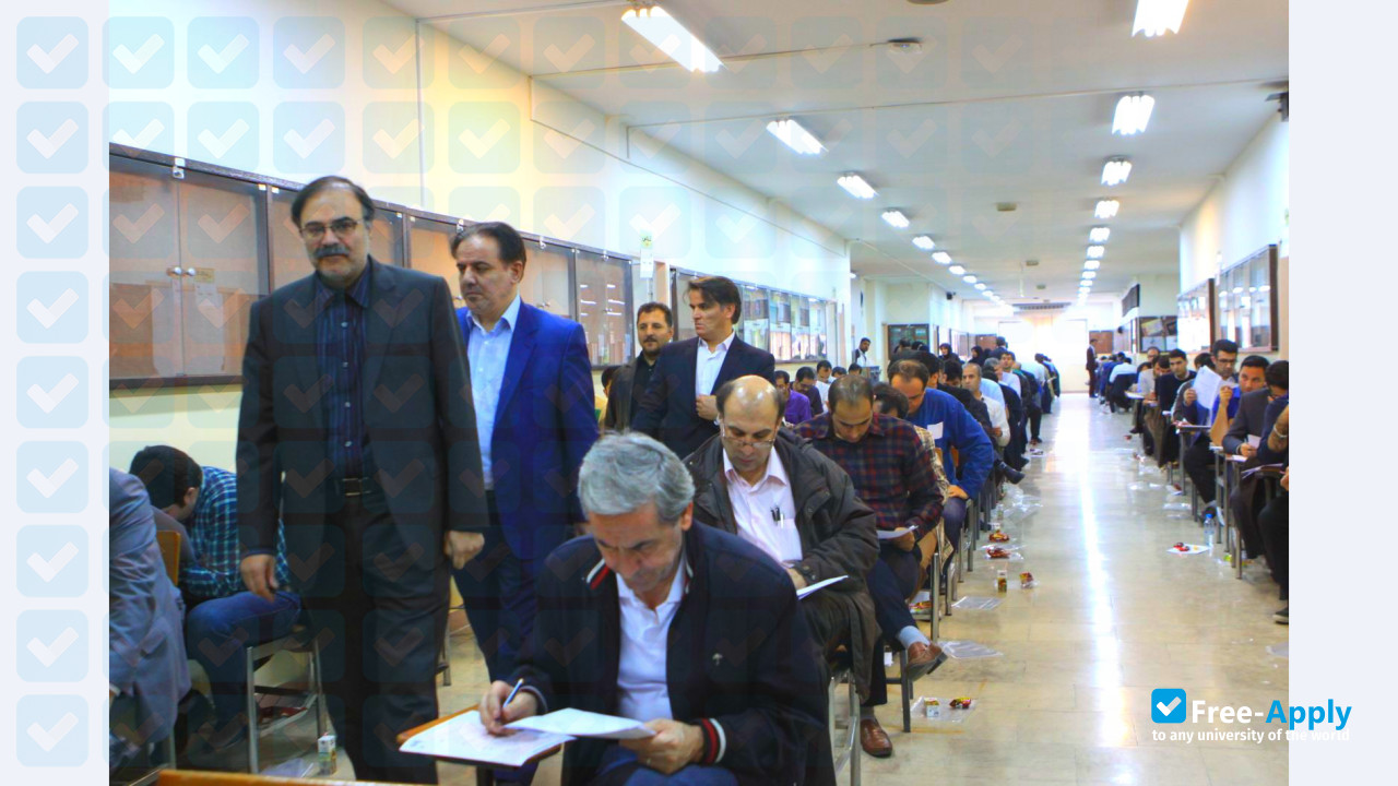 Photo de l’Islamic Azad University of Tehran-Central #6