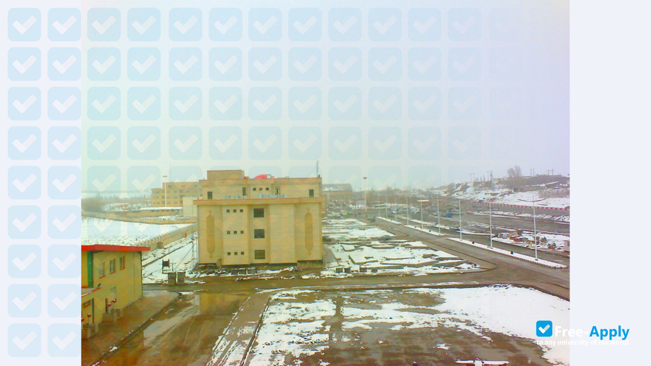Foto de la Islamic Azad University of Ahar #11