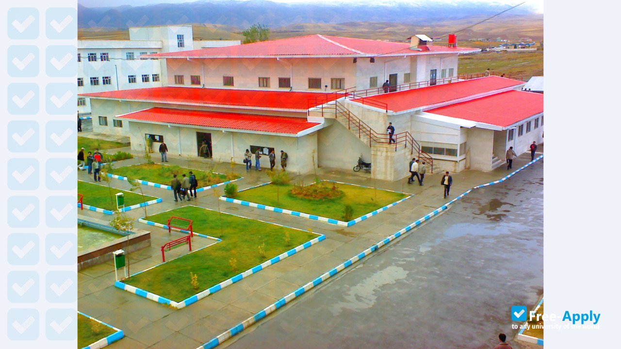Foto de la Islamic Azad University of Ahar #6