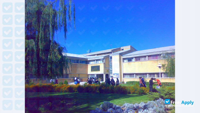 Foto de la University of Zanjan #8