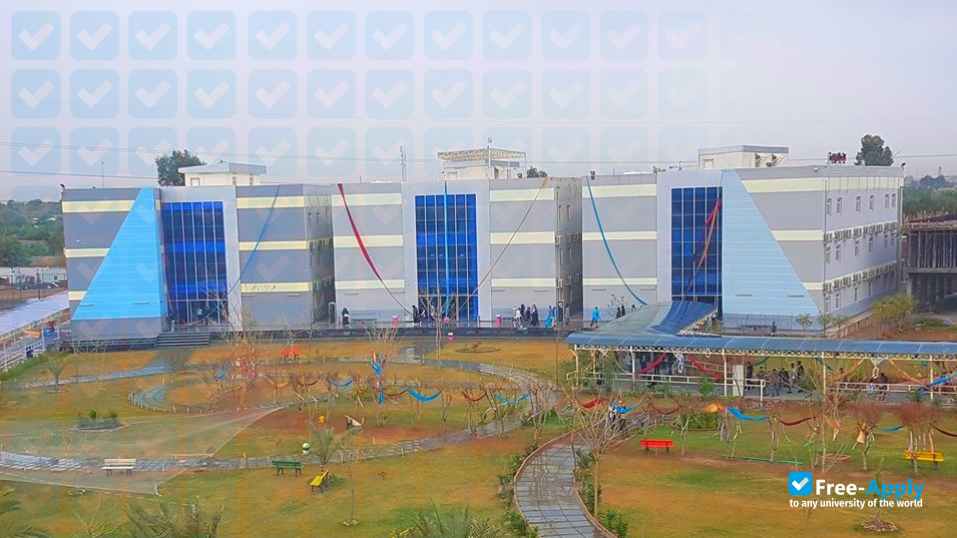 Photo de l’Madenat Alelem University College #3
