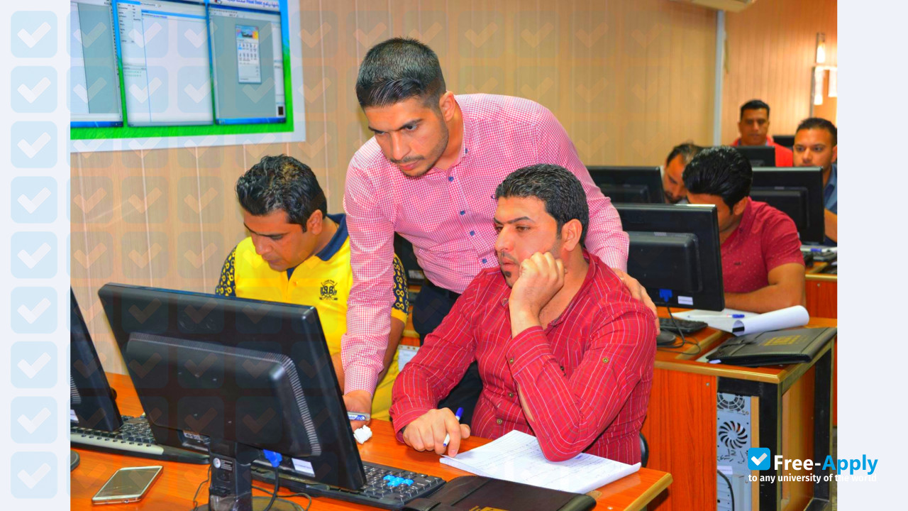 Al-Rafidain University College photo #3