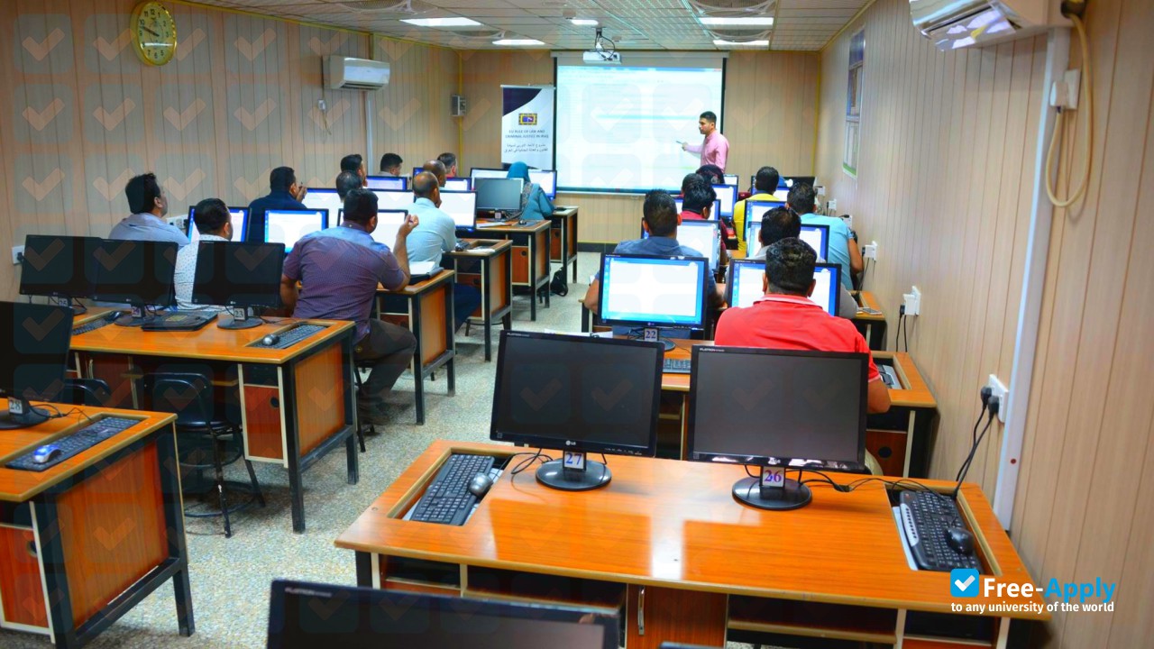Al-Rafidain University College photo #6