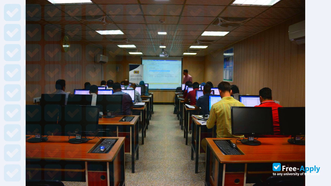 Al-Rafidain University College photo #7