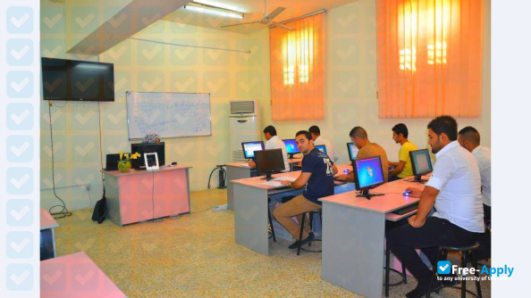 Photo de l’Baghdad College of Economic Sciences University #11