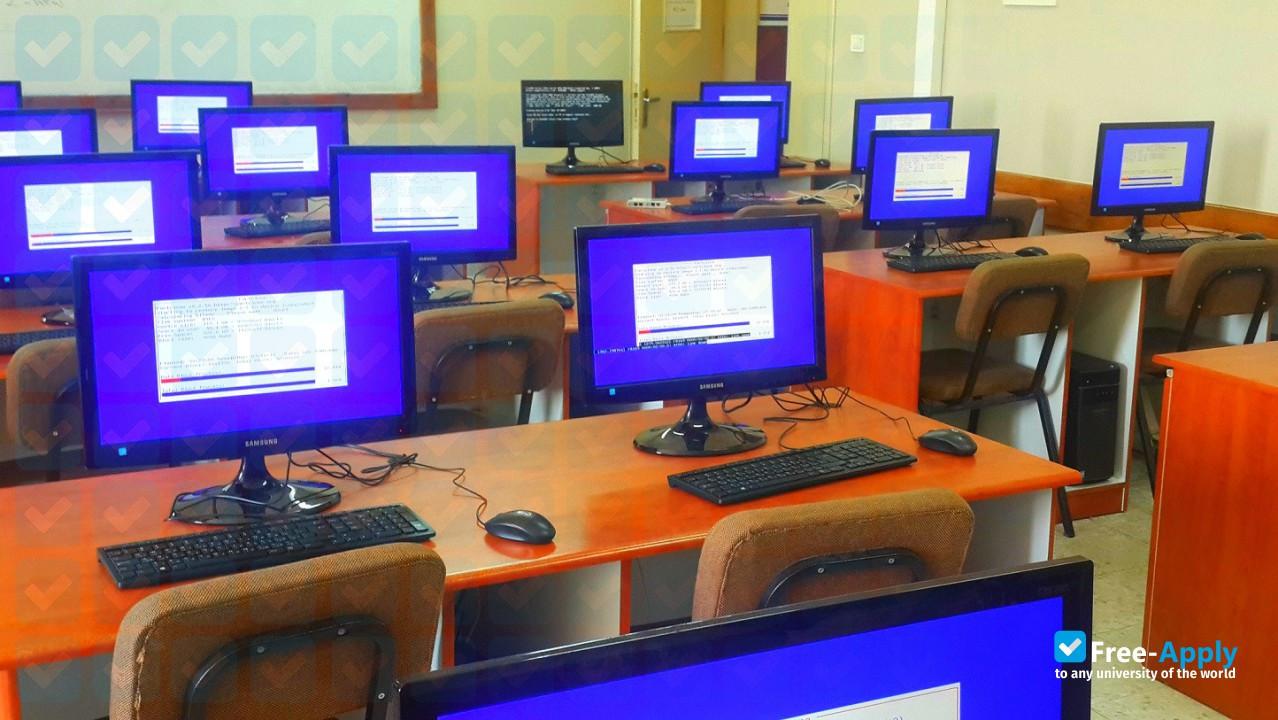 Фотография Al-Qasim Green University