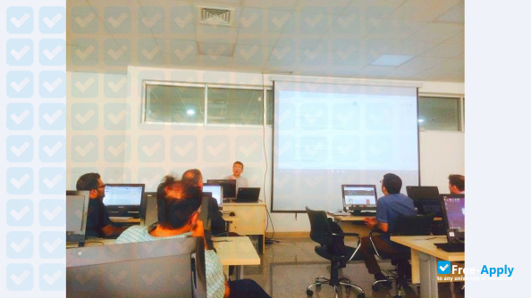Foto de la Komar University of Science and Technology #7