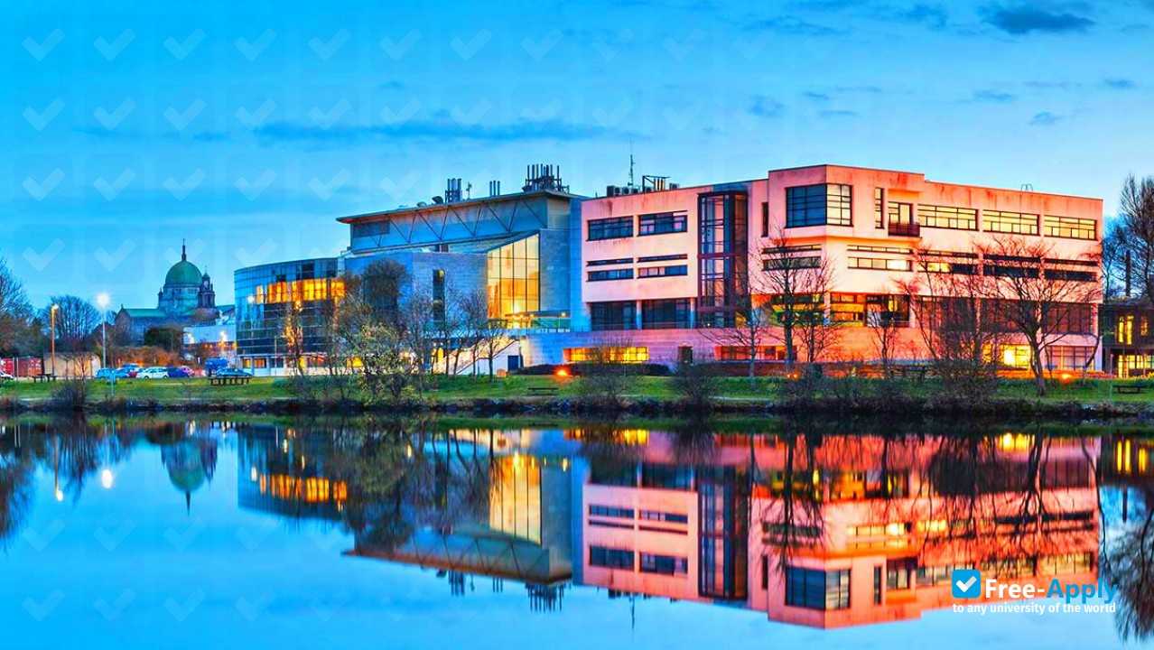National University of Ireland Galway photo #5