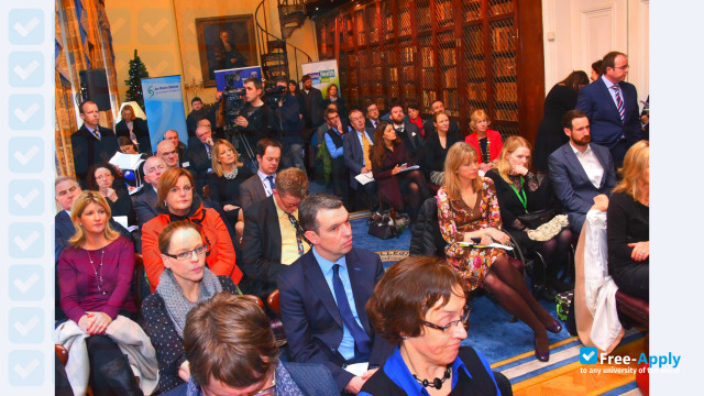 Foto de la Royal College of Physicians of Ireland #1