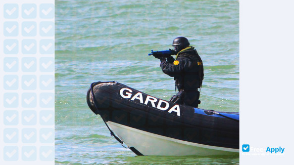 Foto de la Garda Síochána College #19