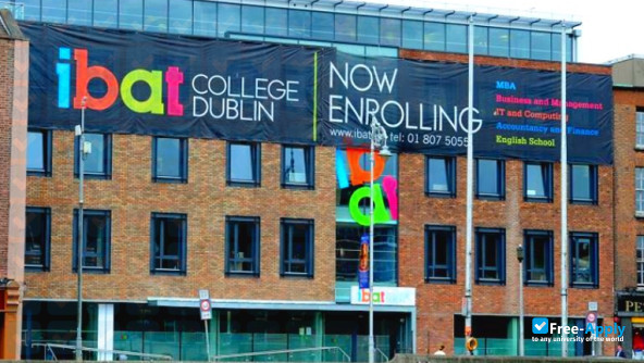 Foto de la IBAT College Dublin #1