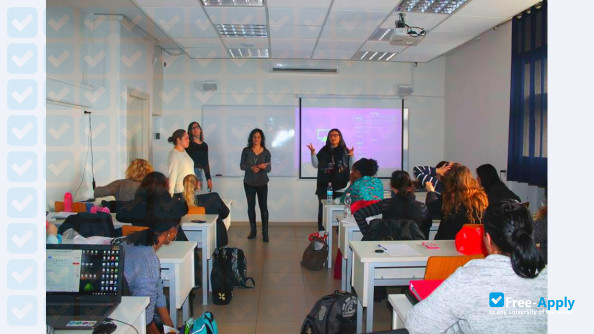 Фотография Gordon College of Education