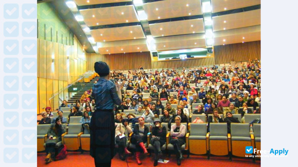 Foto de la Hemdat HaDarom – College for Education #10