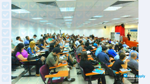 Photo de l’Academic Center of Law and Science #3