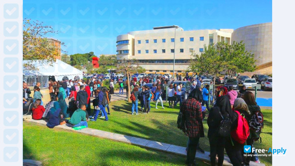 Tel Aviv University photo #8