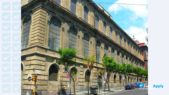 Foto de la Academy of Fine Arts in Naples #5