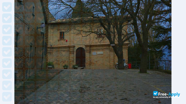 Photo de l’Academy of Fine Arts in Urbino #3