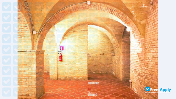 Photo de l’Academy of Fine Arts in Urbino #4