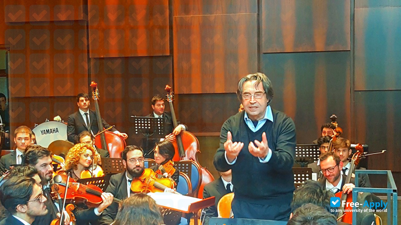 Foto de la San Pietro A Majella Music Conservatory #3