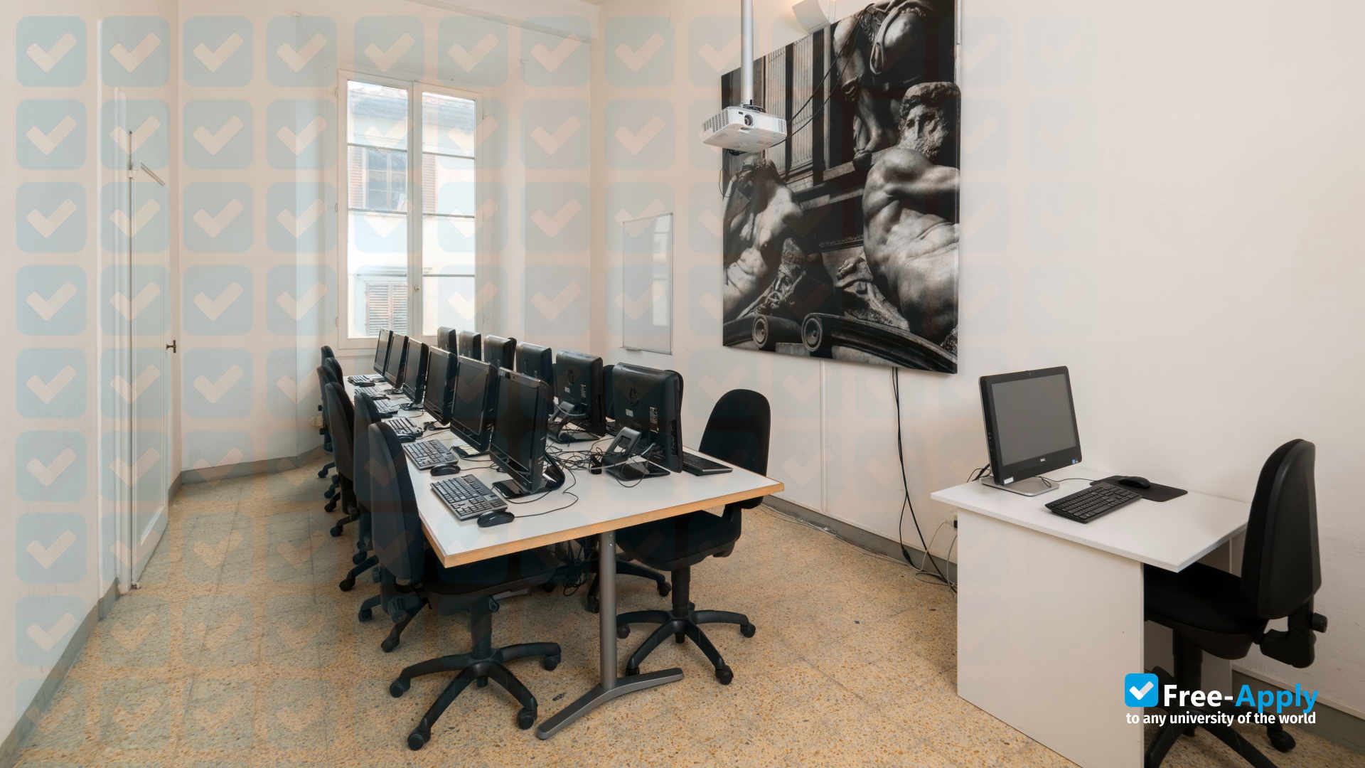 Foto de la Florence Institute of Design International #8
