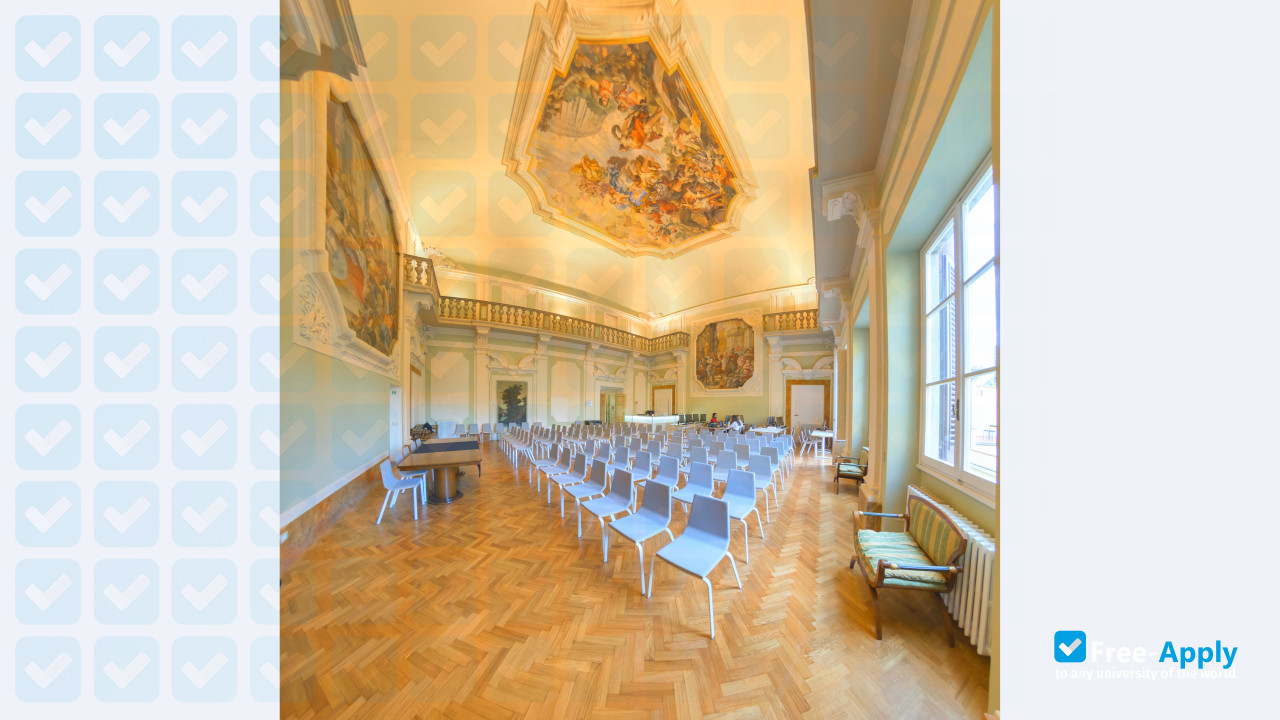 Florence Institute of Design International photo