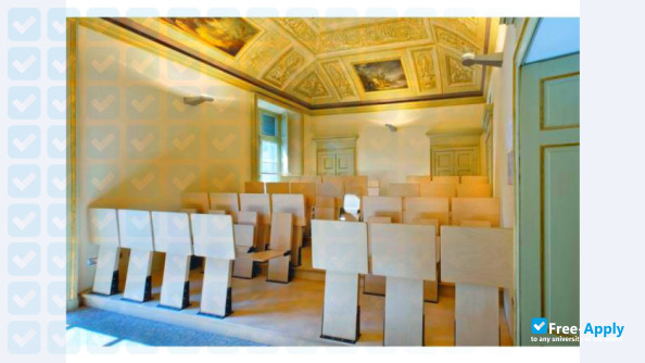 Фотография International University College of Turin