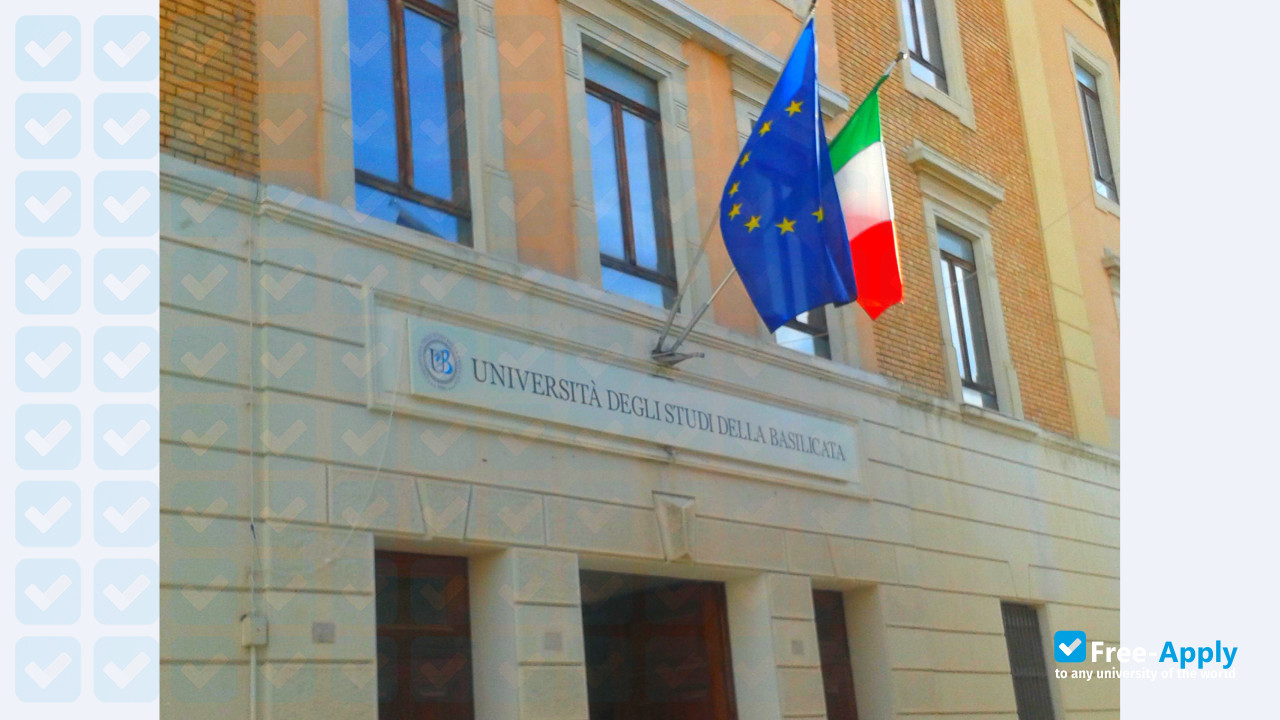 Foto de la University of Basilicata #6