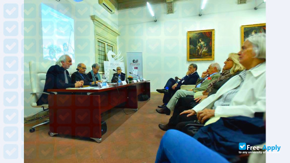 Foto de la Pegaso University of Naples #9