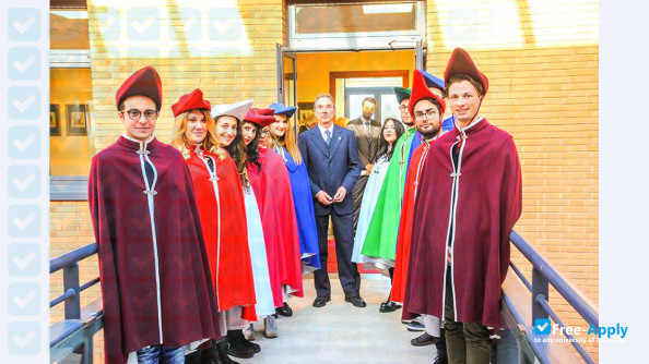 Foto de la University of Chieti-Pescara #7