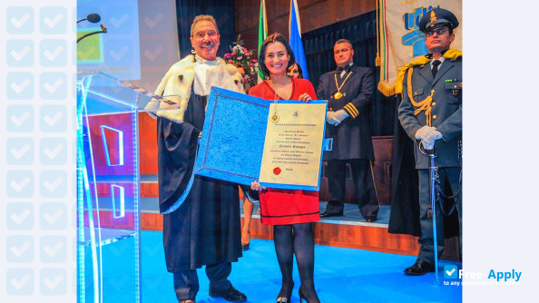 Foto de la University of Chieti-Pescara #10