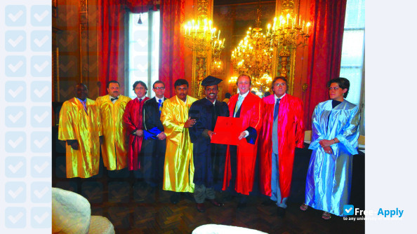 Photo de l’Popular University of Milan Studies