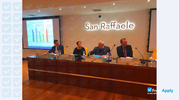 Foto de la San Raffaele University #7