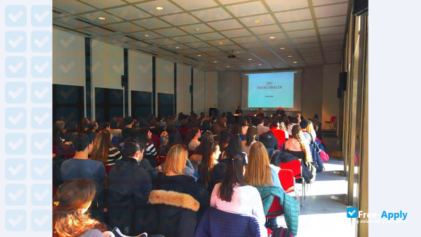 Scuola Superiore Mediatori Linguistici di Pisa фотография №2