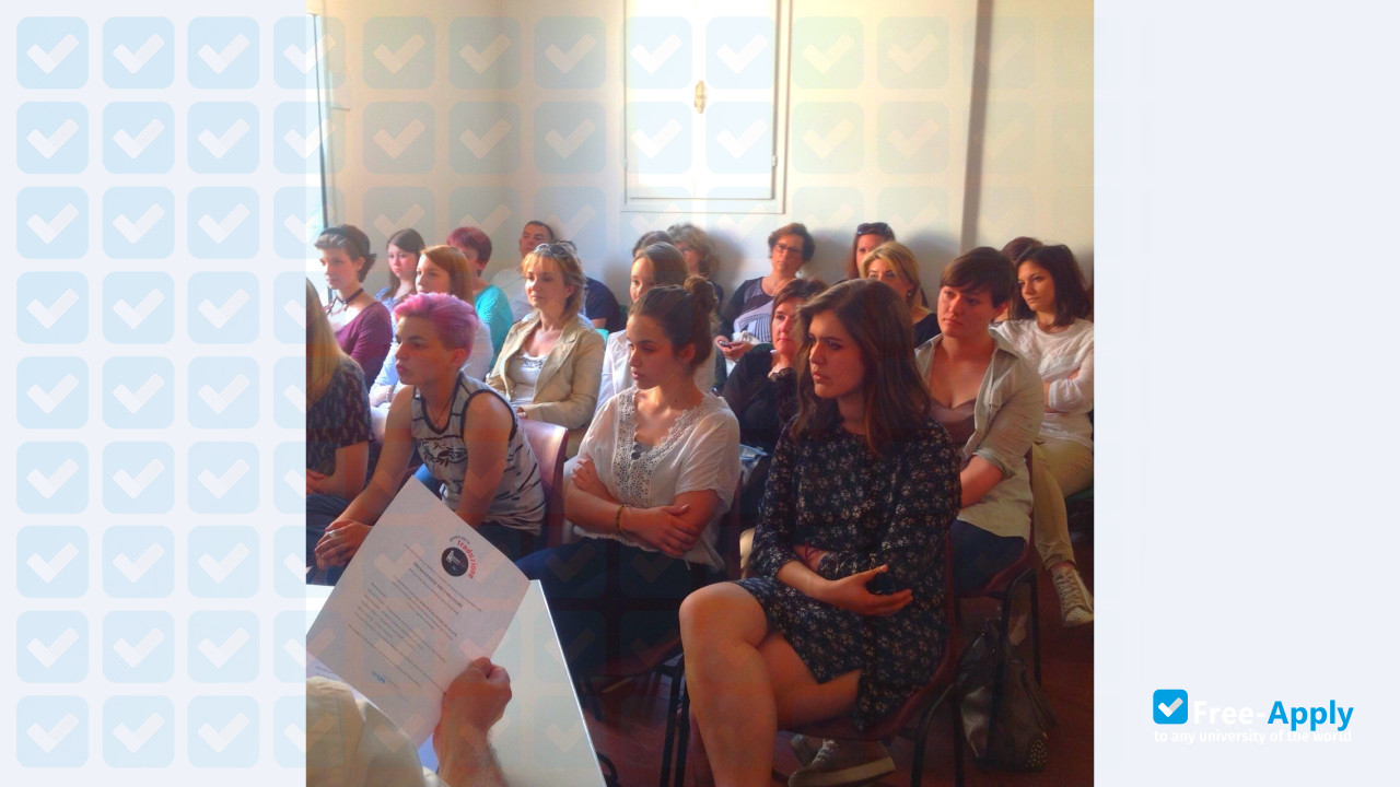 Scuola Superiore Mediatori Linguistici di Vicenza photo