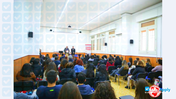 Foto de la Scuola Superiore Mediatori Linguistici Palermo #8